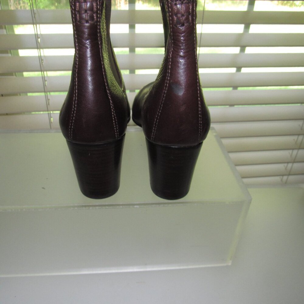 FRYE Chelsea Leather Block‑Heel Brown Ankle Booties · 8.5 * Boho Minimalist Chic - Picture 4 of 9